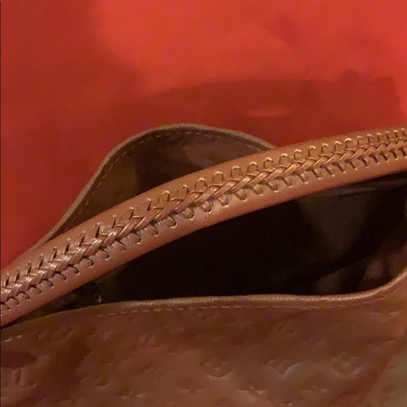 LV Artsy MM Monogram Leather Hobo - Picture 6 of 7